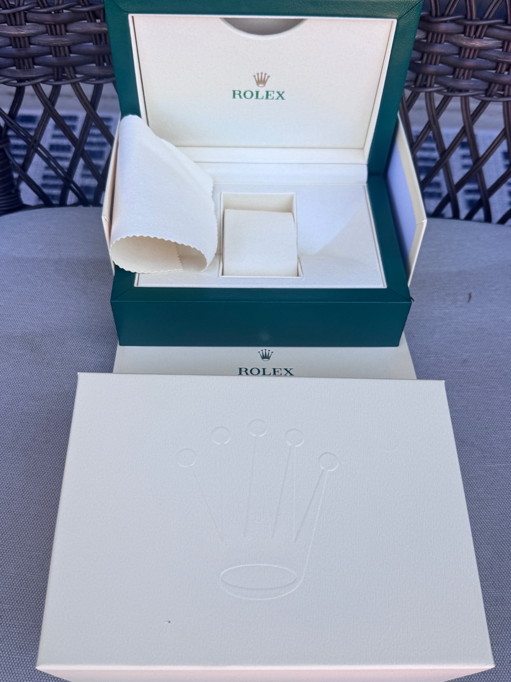 Rolex Green And Cream Presentation Box With Inner Cushion